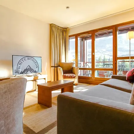 Stunning 3-bedroom With Mountain Views Apartment