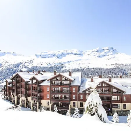 Stunning 3-bedroom With Mountain Views Apartment
