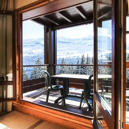 Stunning 3-bedroom With Mountain Views *