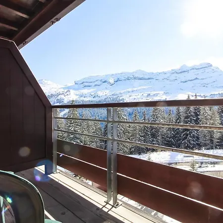 Stunning 3-bedroom With Mountain Views Apartment