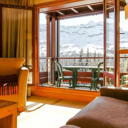 Stunning 3-bedroom With Mountain Views
