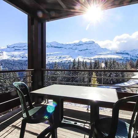 Apartment Stunning 3-bedroom With Mountain Views