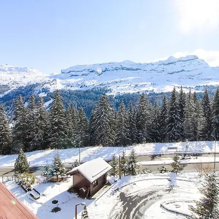 Apartment Stunning 3-bedroom With Mountain Views